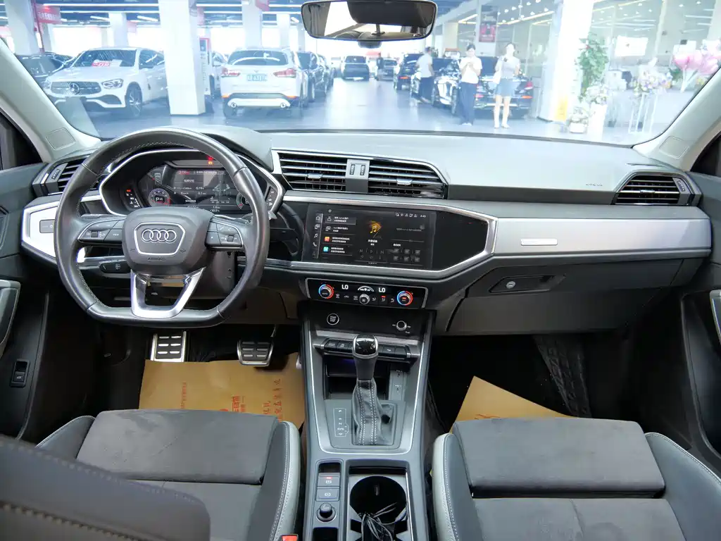 Audi Q3 40 TFSI Fashion Dynamic