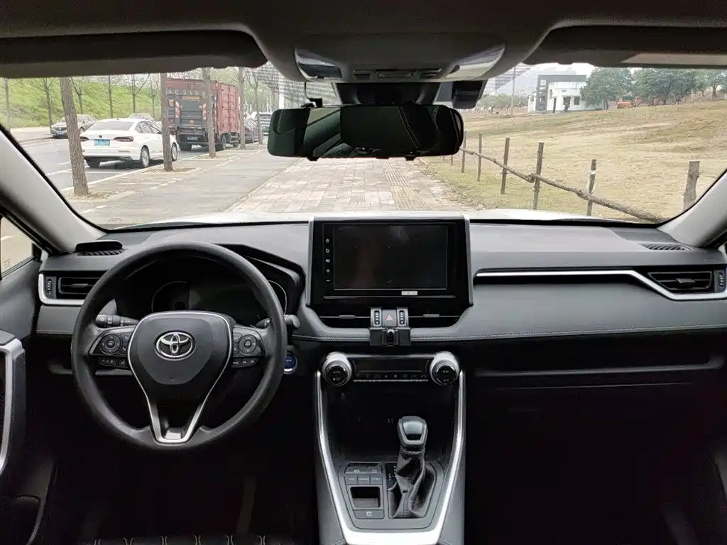 RAV4 Dual Engine 2.5 L E-CVT 2 WD Elite
