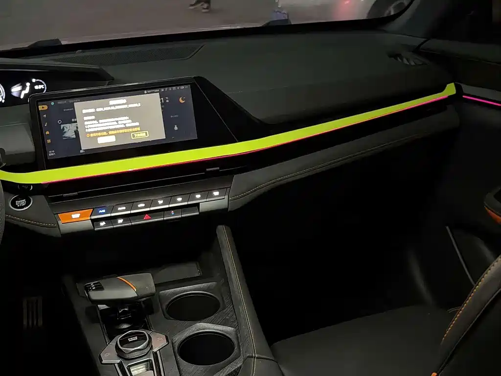 Changan UNI-V 1.5 T Sport