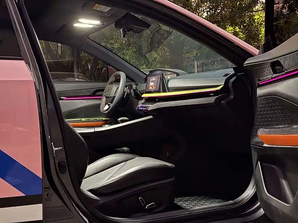 Changan UNI-V 1.5 T Sport