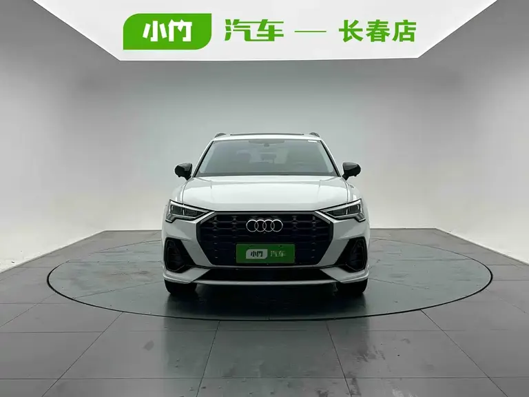 Audi Q3 35 TFSI Fashion Dynamic (1.4 T)