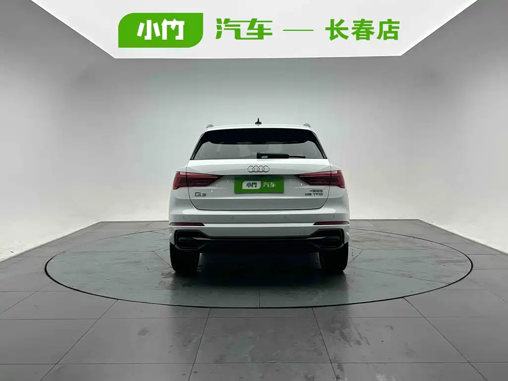 Audi Q3 35 TFSI Fashion Dynamic (1.4 T)