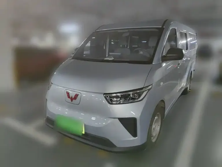 Wuling Yangguang 五菱扬光 2025款 400 km 客车版舒适型