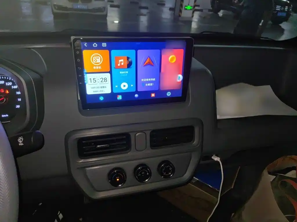 Wuling Yangguang 五菱扬光 2025款 400 km 客车版舒适型