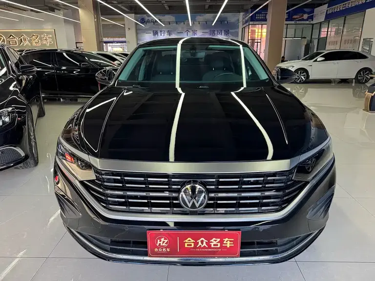 Volkswagen Passat 330 TSI Elite