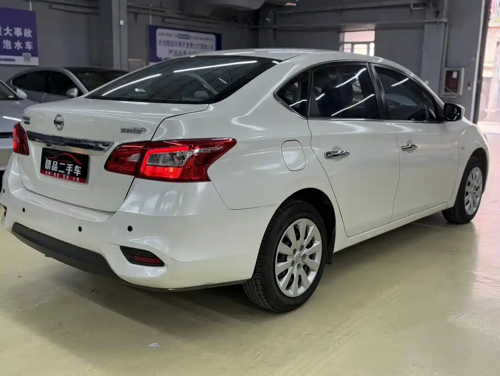 Sylphy Classic 1.6 XE CVT Comfort
