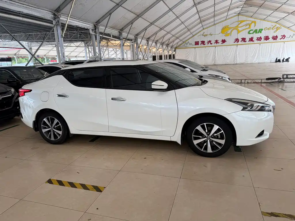 Lannia 蓝鸟 2016款 1.6 L 手动炫酷版
