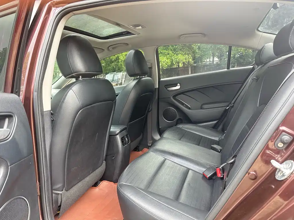 Kia K3 1.6 L Auto 15 Anniversary Special Edition GLS