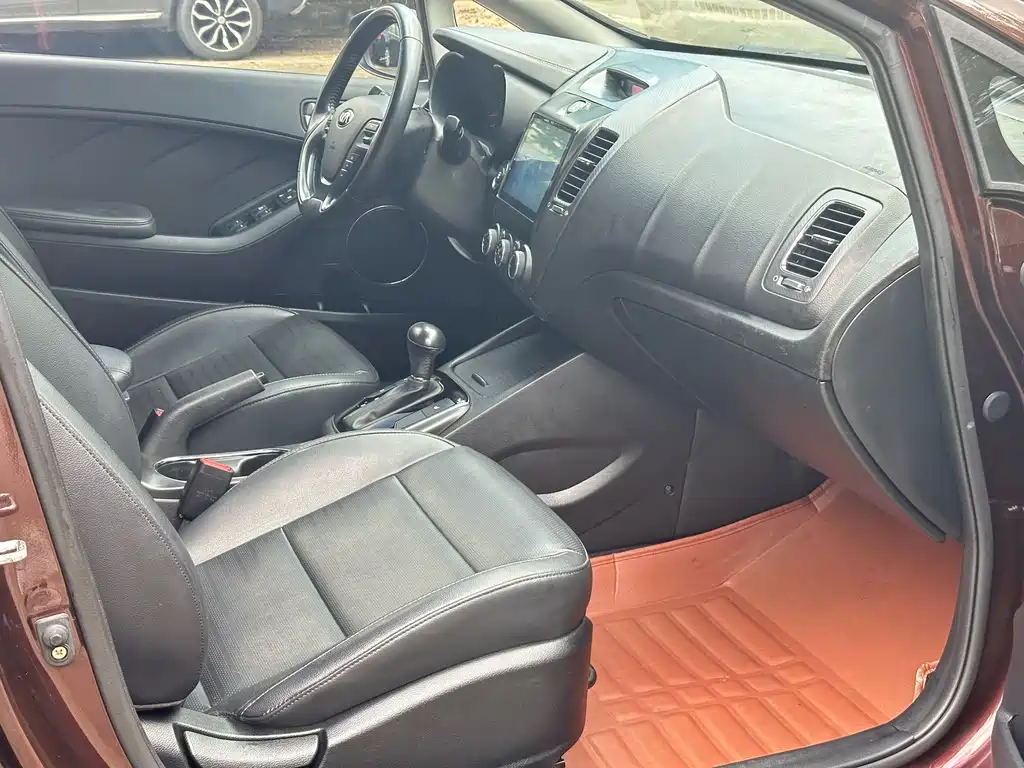 Kia K3 1.6 L Auto 15 Anniversary Special Edition GLS