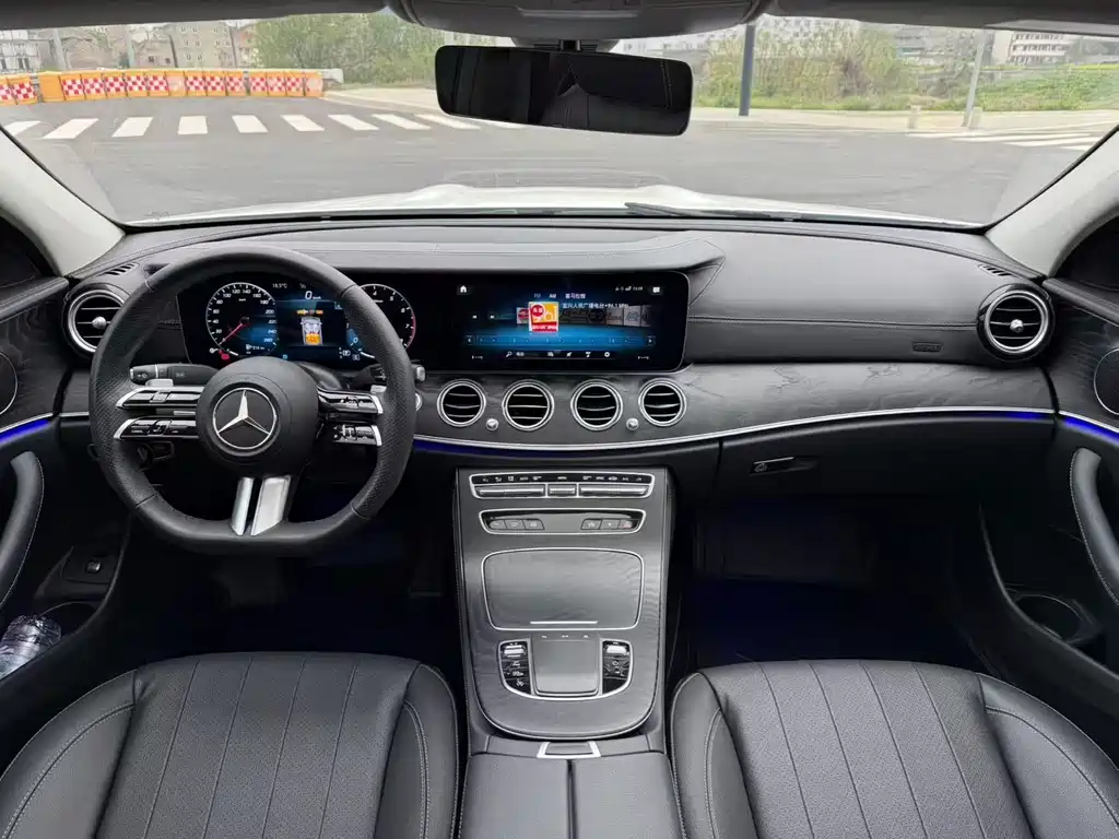 Mercedes-Benz E-Class (Import) E 260 Fashion Sport
