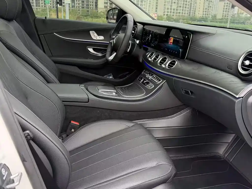 Mercedes-Benz E-Class (Import) E 260 Fashion Sport