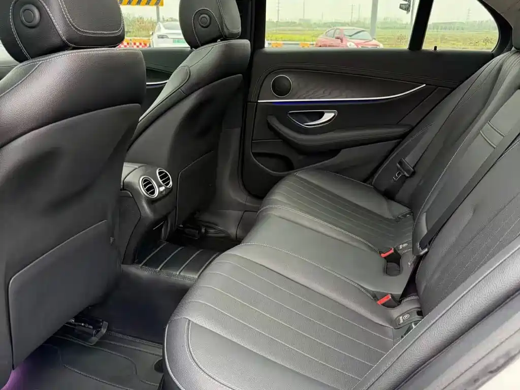 Mercedes-Benz E-Class (Import) E 260 Fashion Sport