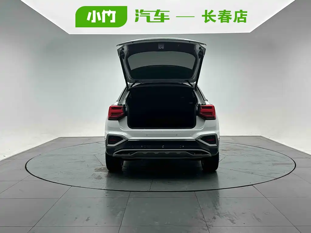 Audi Q2 L 35 TFSI Progressive Elegant