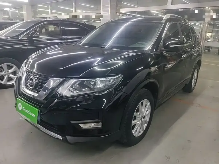 Nissan X-Trail 2.0 L CVT Comfort 2 WD