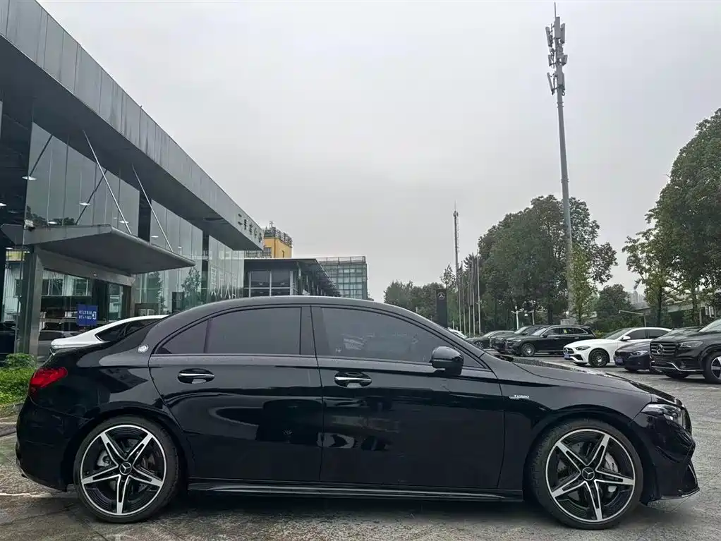 Mercedes-Benz A-Class AMG AMG A 35 L 4 MATIC