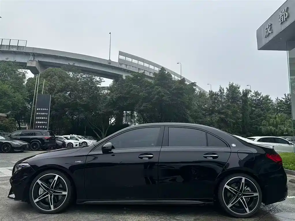 Mercedes-Benz A-Class AMG AMG A 35 L 4 MATIC