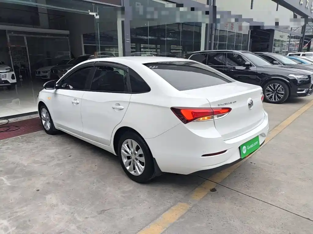 Excelle GT Facelift Exemplary 1.5 L Auto Elite