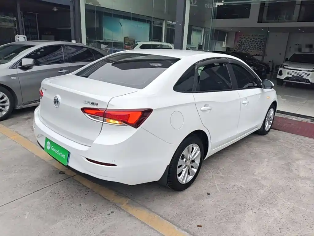 Excelle GT Facelift Exemplary 1.5 L Auto Elite