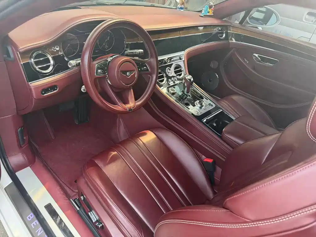 Continental GT 4.0 T GT V8