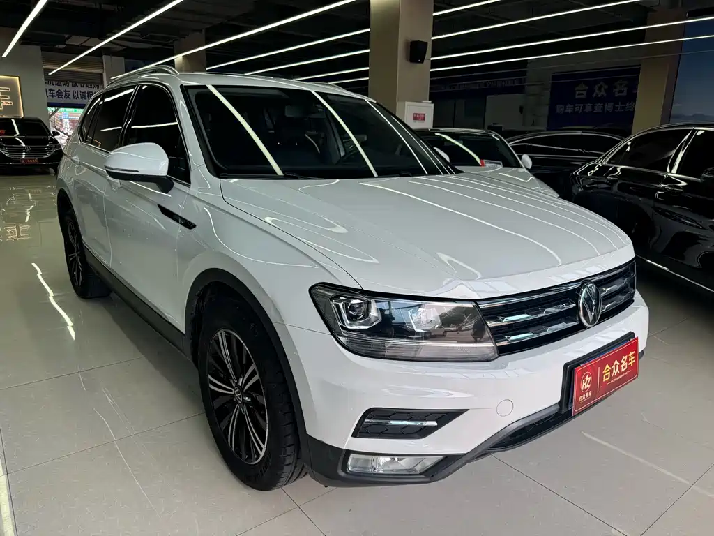 Tiguan L 330 TSI Auto 2 WD Smart Enjoyment