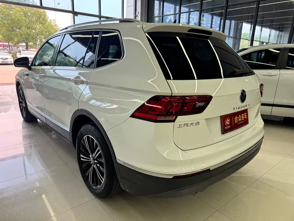 Tiguan L 330 TSI Auto 2 WD Smart Enjoyment