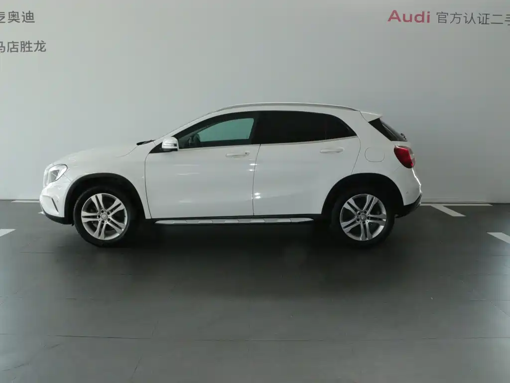 Mercedes-Benz GLA GLA 200 Dynamic