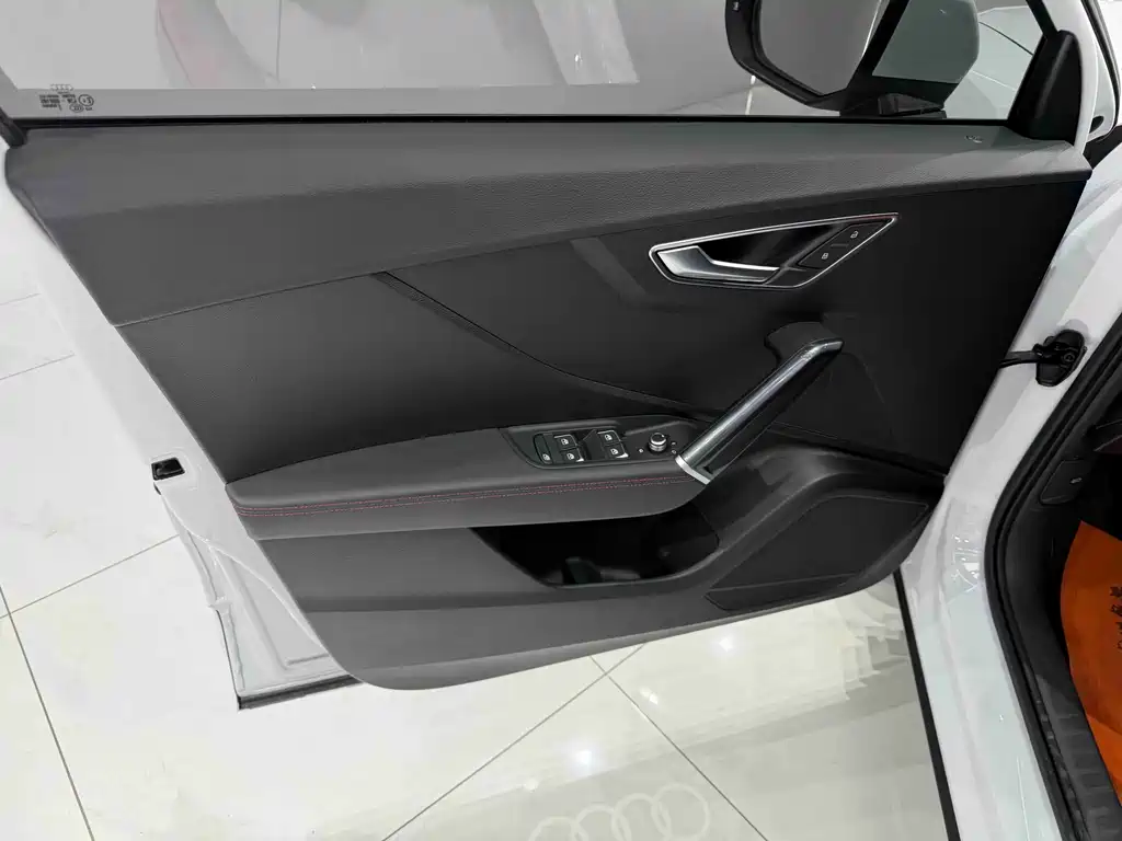 Audi Q2 L 35 TFSI Progressive Dynamic