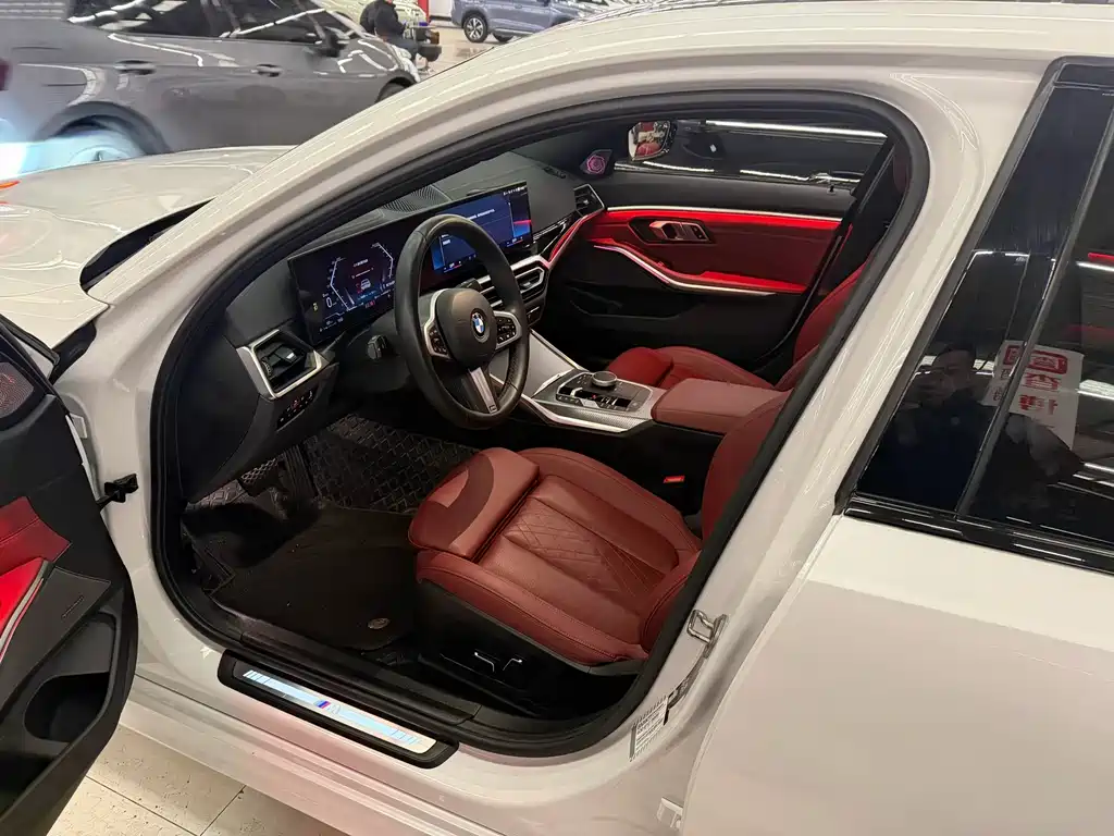 BMW 3 Series 325 i M Sport Night Package