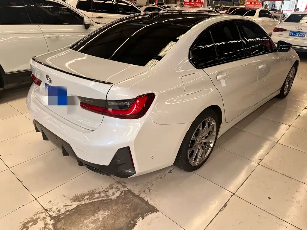 BMW 3 Series 325 i M Sport Night Package
