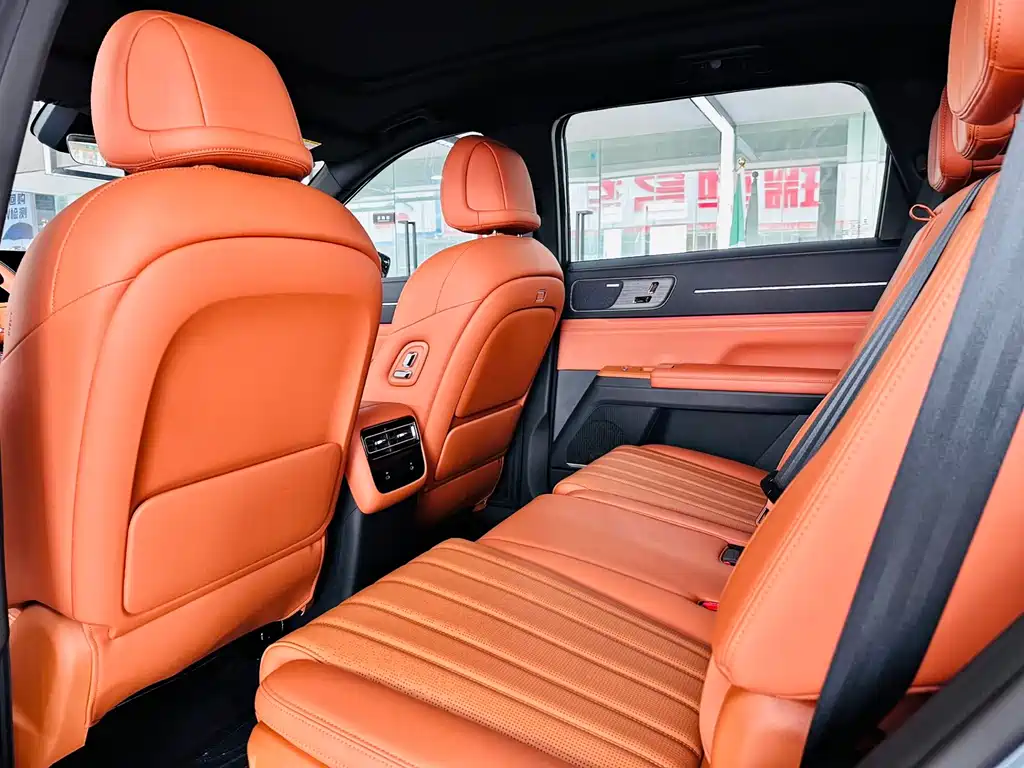 Jetour X70 L 2.0 TD Auto Flagship 7-seat