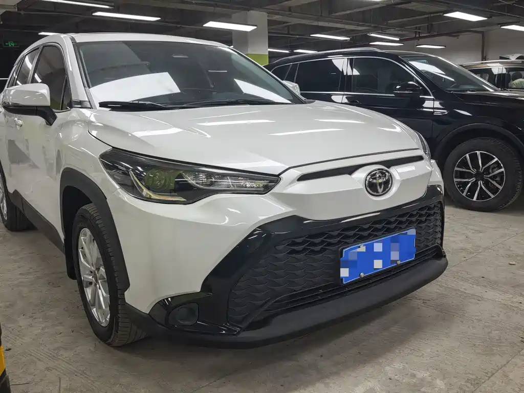 Frontlander 2.0 L CVT Leading
