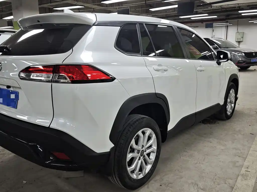 Frontlander 2.0 L CVT Leading