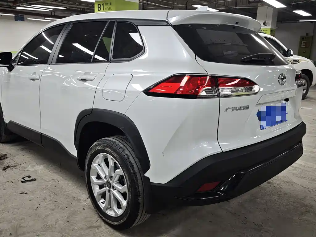 Frontlander 2.0 L CVT Leading