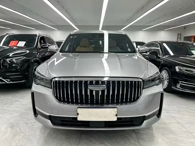 Geely Xingyue L Oil Hybrid 1.5 T Sky Palace