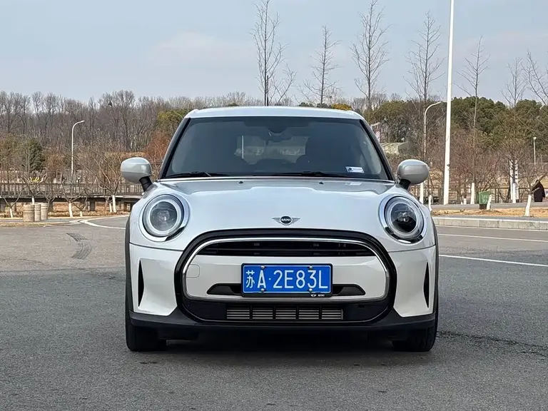 MINI 1.5 T ONE 5-door