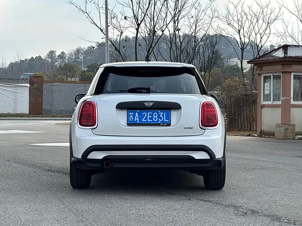 MINI 1.5 T ONE 5-door