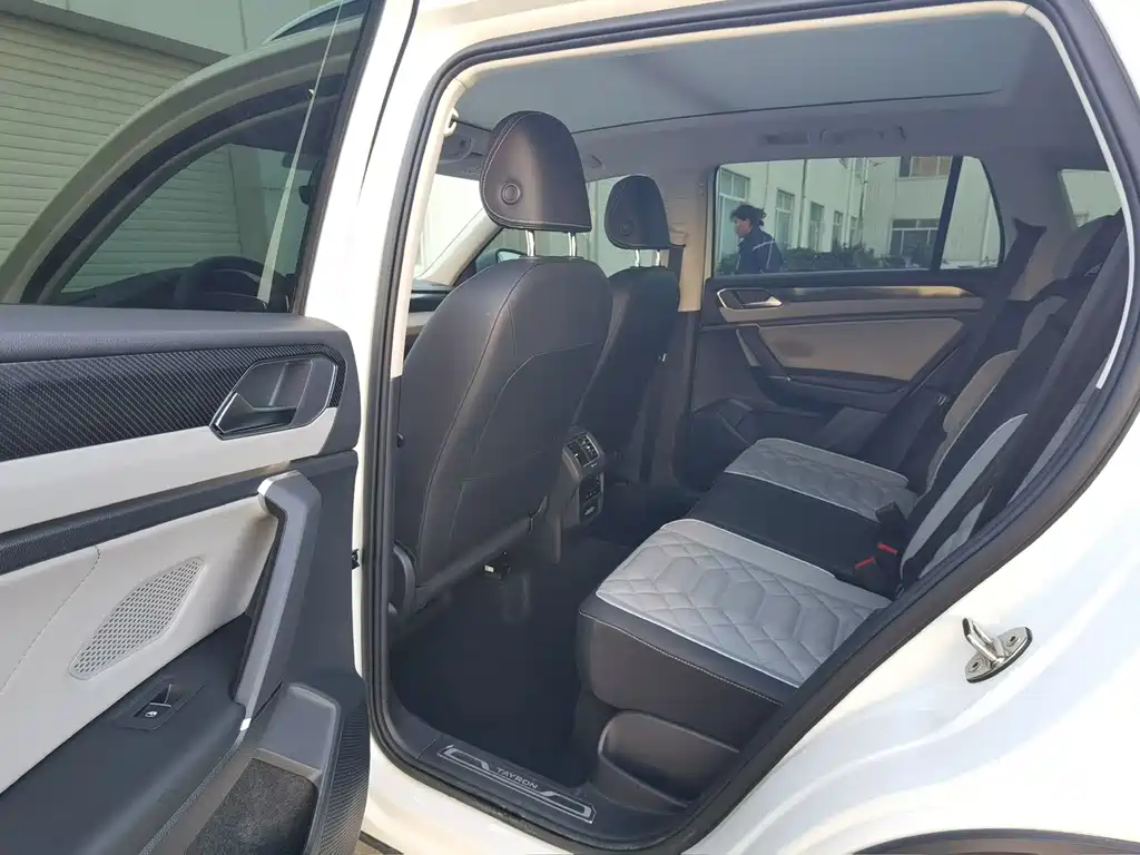Tayron 280 TSI 2 WD Luxury Plus Advanced