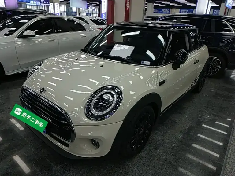 MINI 1.5 T COOPER Classic
