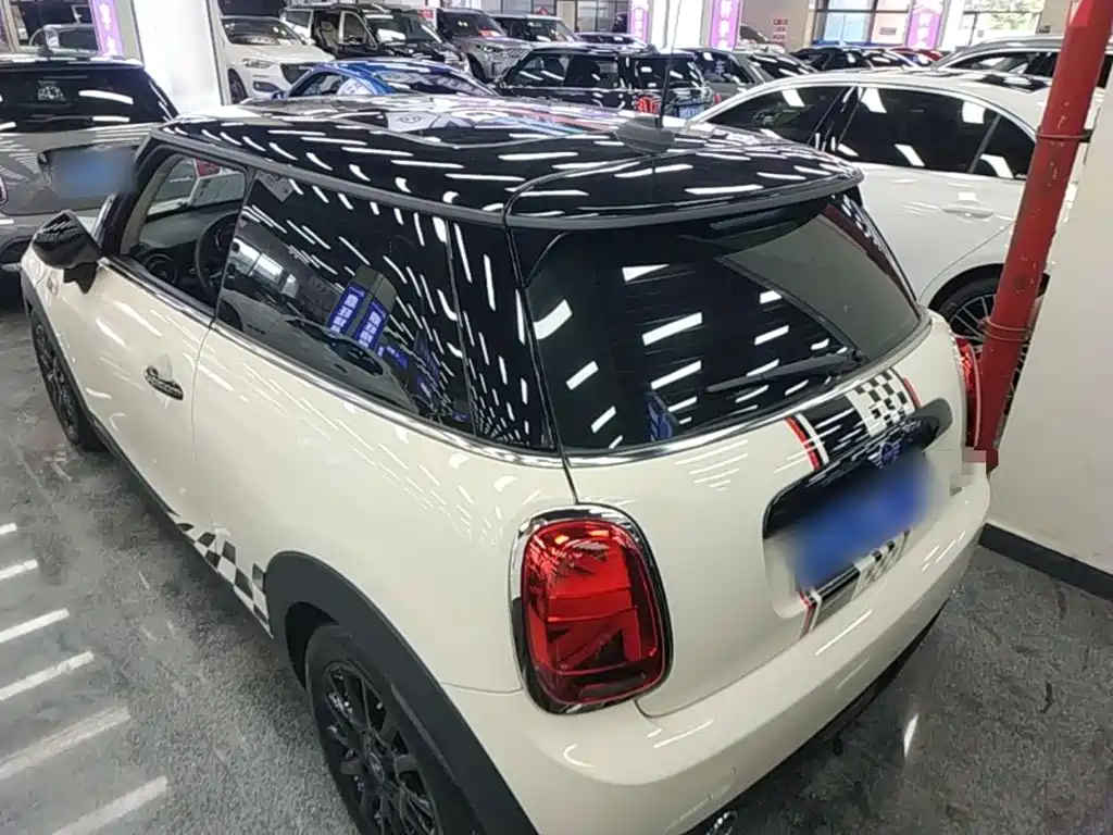 MINI 1.5 T COOPER Classic