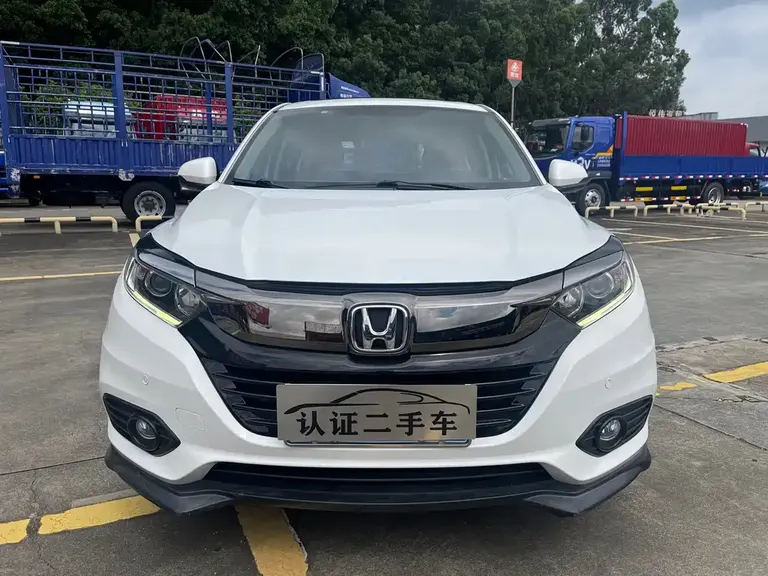 Honda Vezel 1.5 L CVT Pioneer