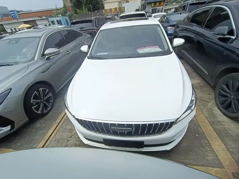 Geely Emgrand 4 th Gen 1.5 L CVT Dragon