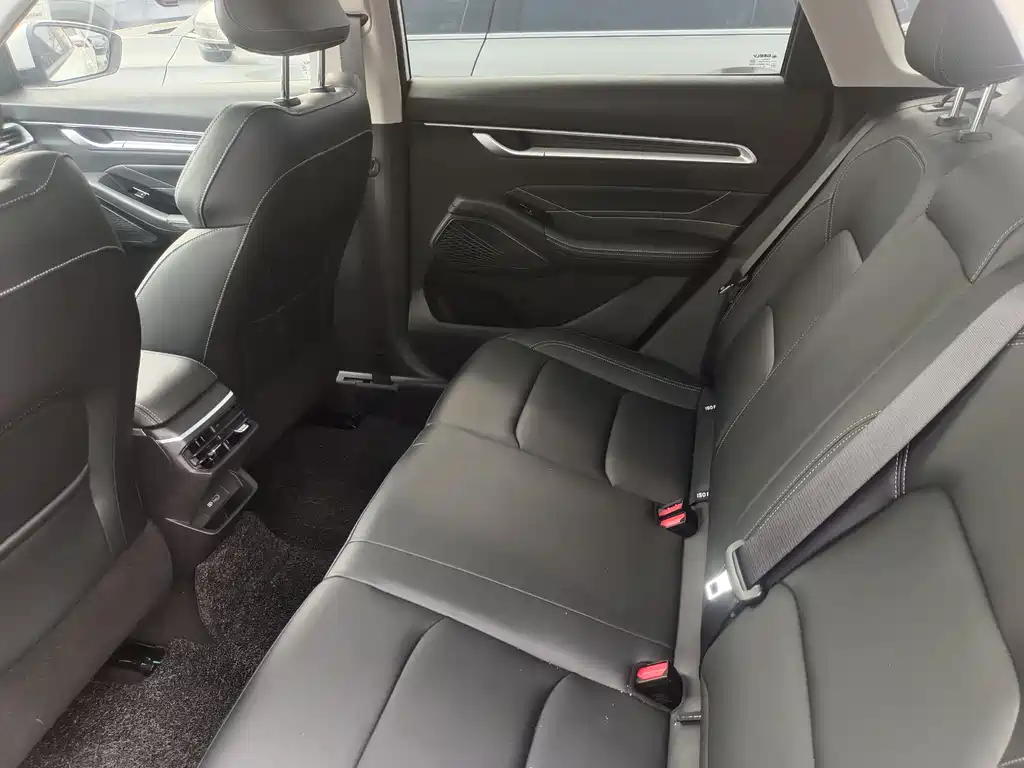 Emgrand 4 th Gen 1.5 L CVT Dragon