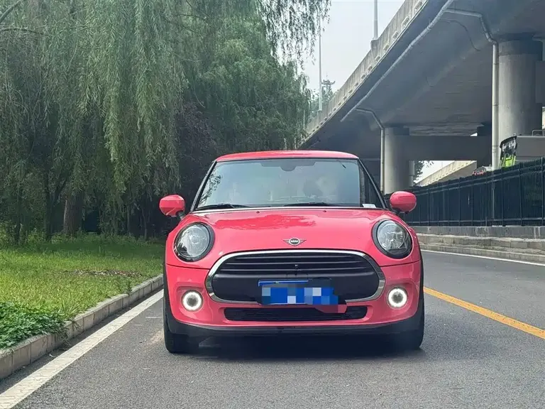 MINI 1.5 T ONE