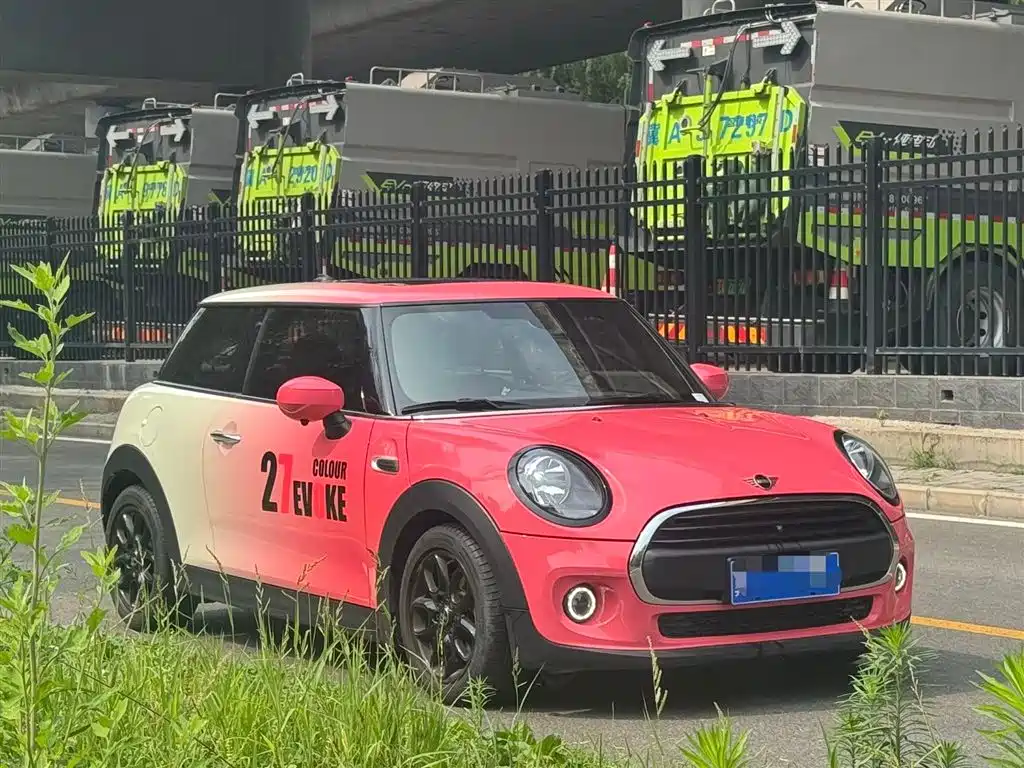 MINI 1.5 T ONE