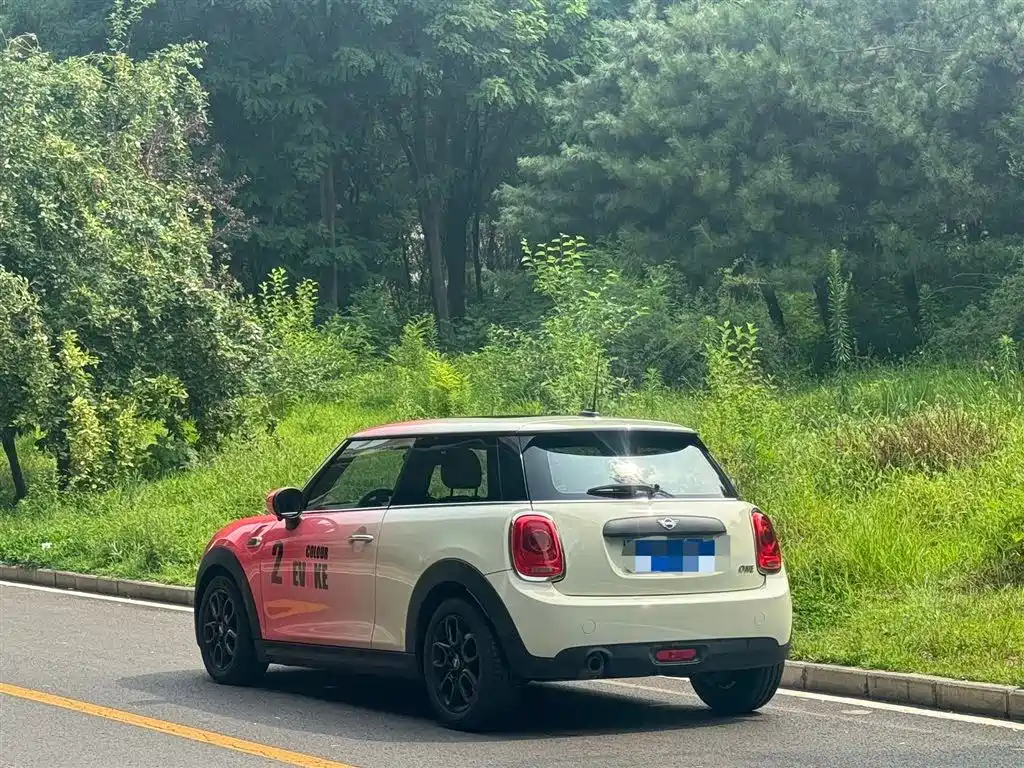 MINI 1.5 T ONE