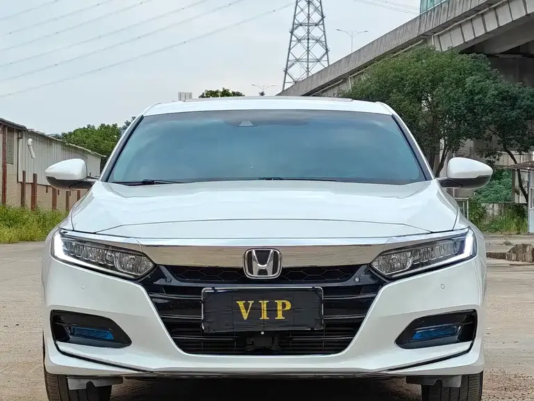 Honda Accord 260 TURBO Luxury CN-V
