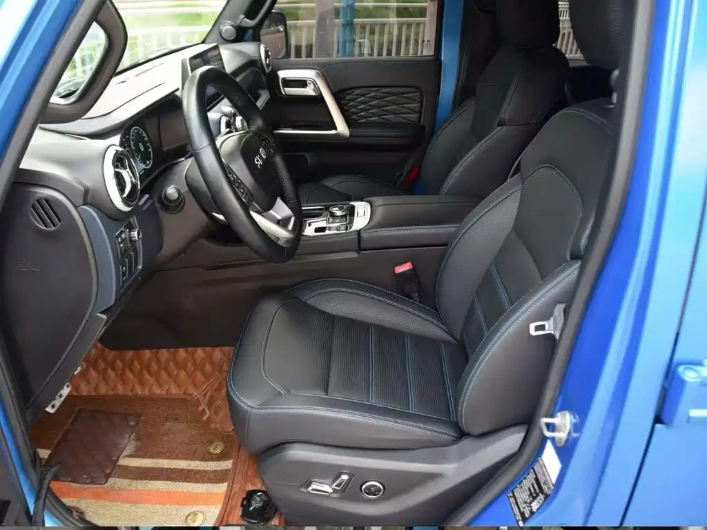 BAIC BJ40 2.0 D Auto 4 WD Blade Hero Swordsman
