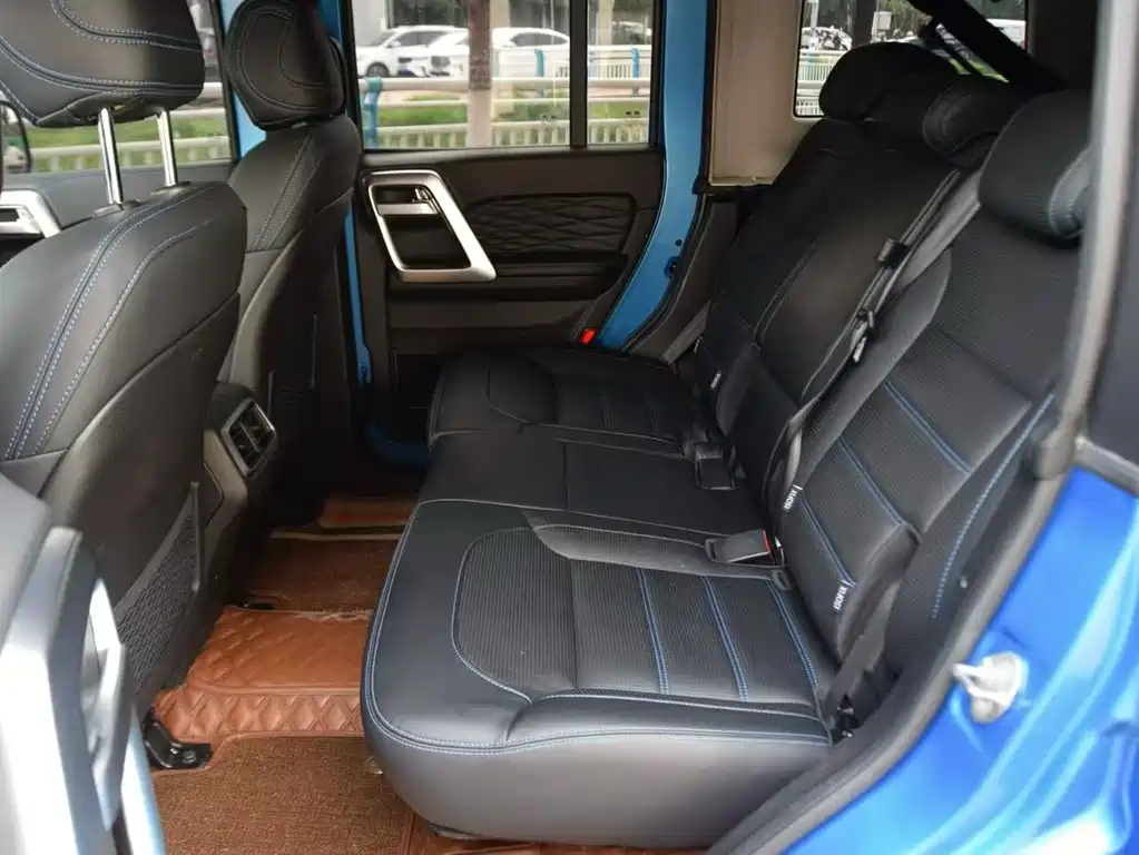 BAIC BJ40 2.0 D Auto 4 WD Blade Hero Swordsman