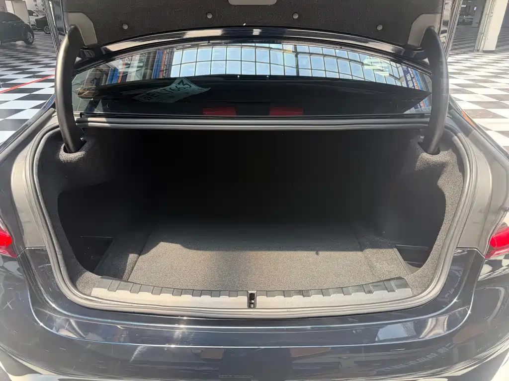 BMW 3 Series 320 Li M Sport Package