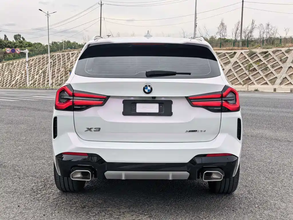 BMW X3 xDrive25 i M Sport Package